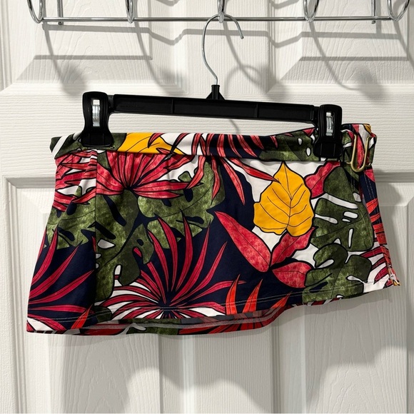 Tommy Bahama Remy Retro Swimskirt size XS - Picture 3 of 4
